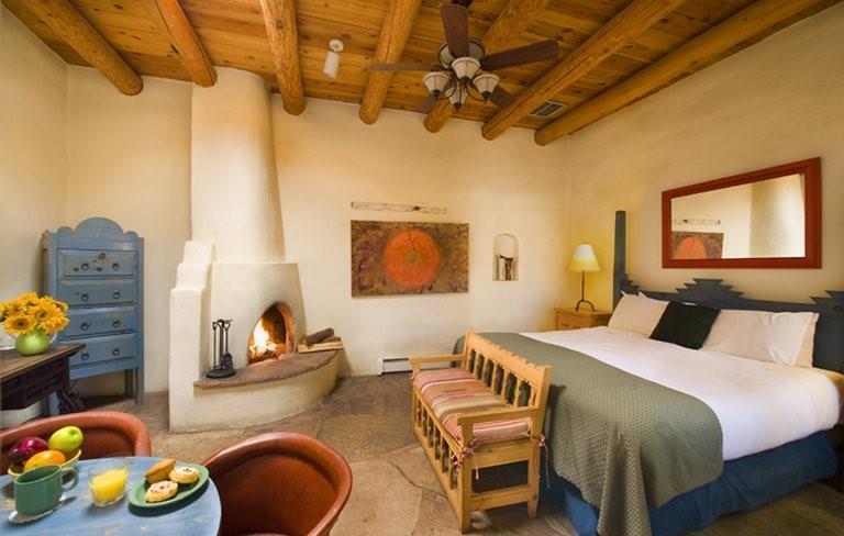 Las Palomas Hotel Santa Fe Room photo